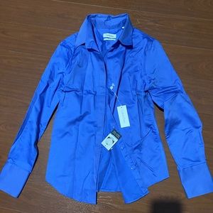 NWT. Blue shirt